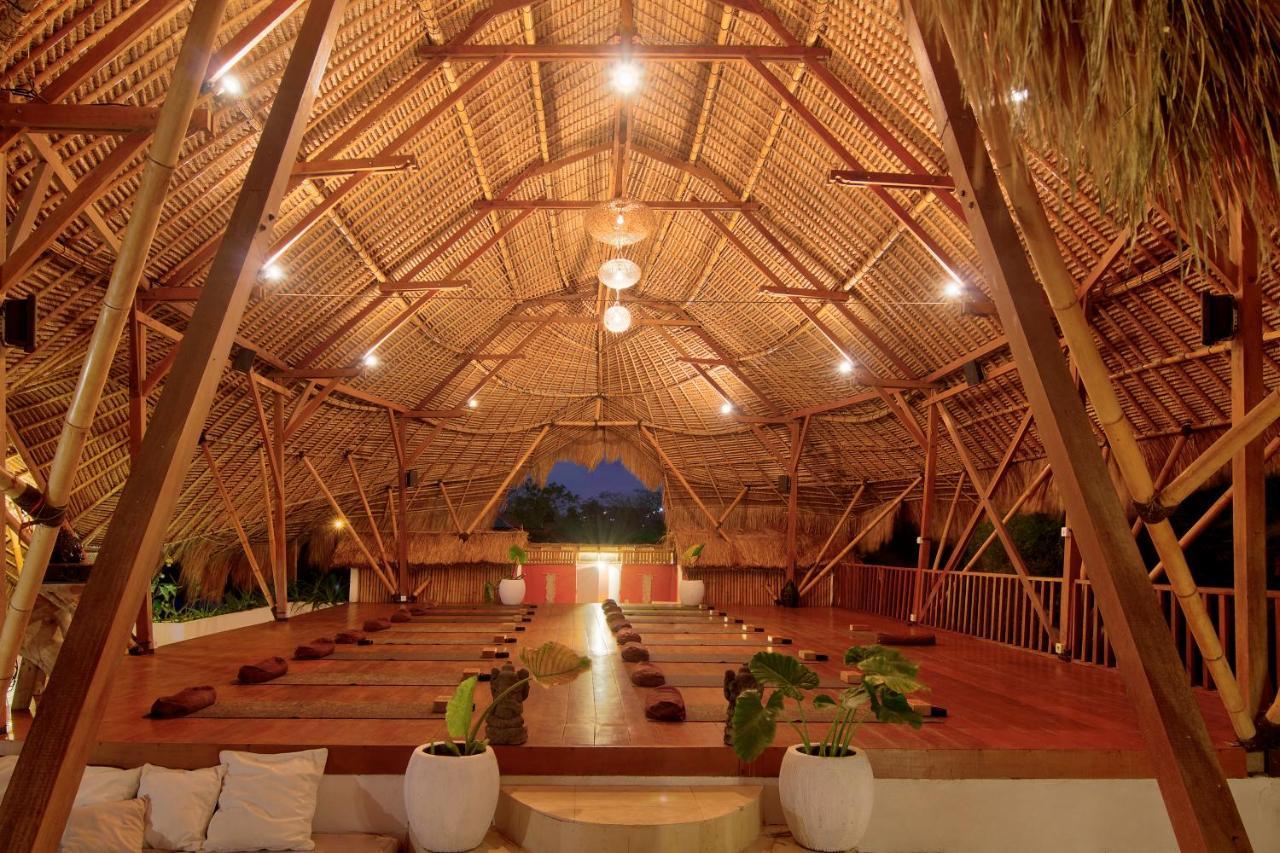 Sannyas Boutique Hotel Uluwatu Esterno foto