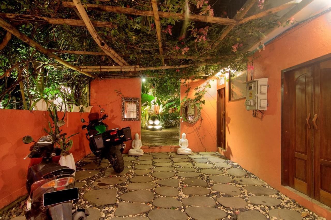 Sannyas Boutique Hotel Uluwatu Esterno foto