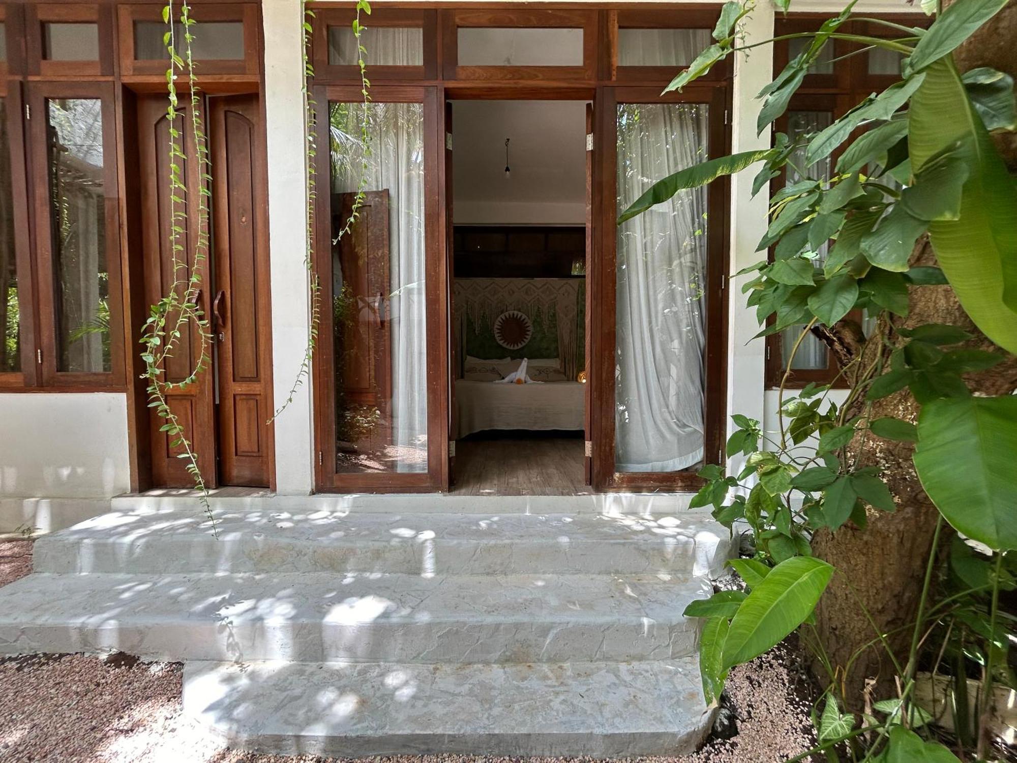 Sannyas Boutique Hotel Uluwatu Esterno foto